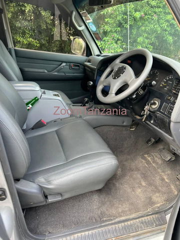 Landcruiser.    VX.      2000 - 5/6