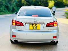 LEXUS IS (EHE)