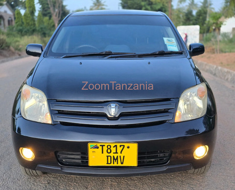 Toyota ist - 1/6