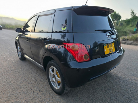 Toyota ist - 4/6