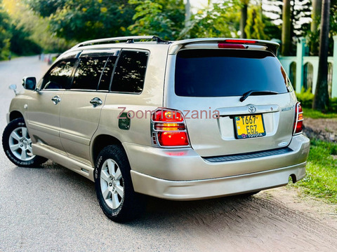 Toyota kluger - 4/6
