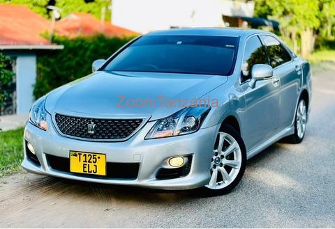 Toyota crown - 1/4