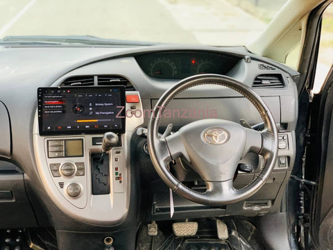 TOYOTA RACTIS - 4/6
