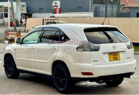 TOYOTA HARRIER 240G - 1/6