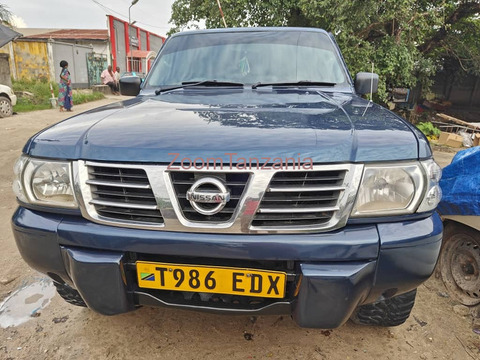 Nissan. Patrol  TD 42.       2004 - 3/6