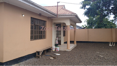 3BEDROOM HOUSE FOR RENT IN NJIRO-ARUSHA-TANZANIA - 4/6