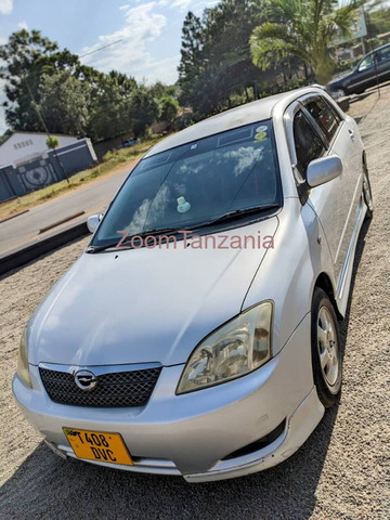 Toyota runex - 2/6
