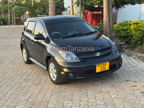Toyota ist - 3/6