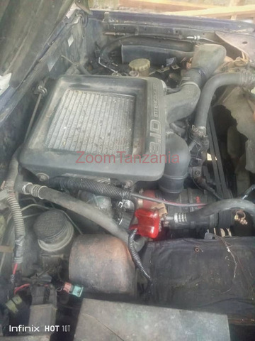 Isuzu. Bighorn.      2005 - 3/6