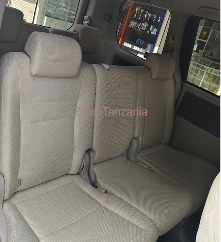 TOYOTA NOAH - 6/6