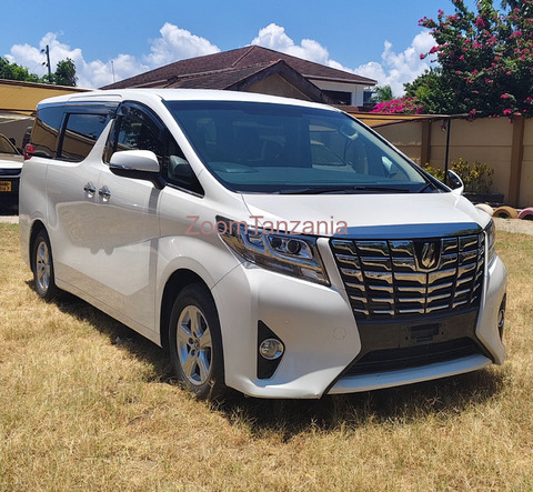 2015 Toyota Alphard - 2/6