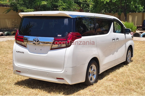 2015 Toyota Alphard - 3/6