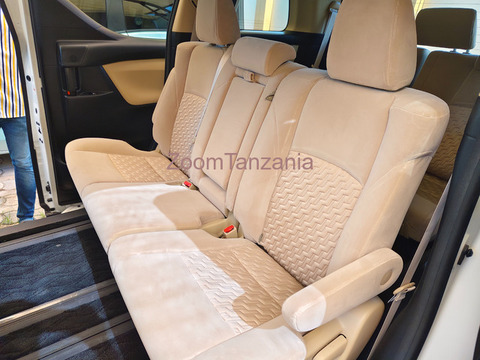 2015 Toyota Alphard - 5/6