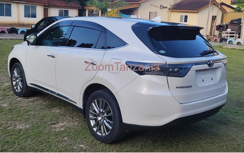 Toyota Harrier - 3/6