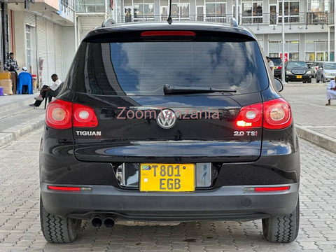 Volkswagen Tiguan.     2009 - 4/6