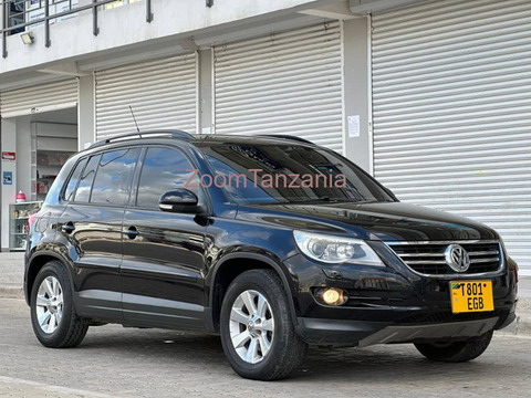 Volkswagen Tiguan.     2009 - 5/6