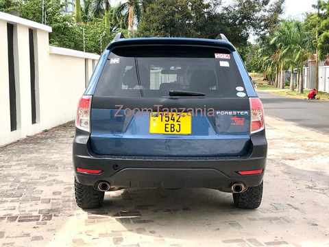Subaru. Forester.     2009 - 6/6