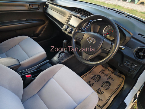 2017 Corolla Axio - 5/5