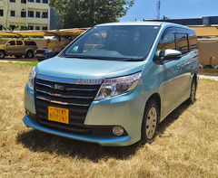 2014 Toyota Noah