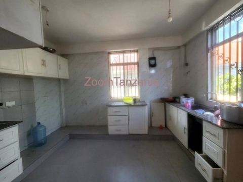 6BEDROOM HOUSE FOR RENT AT OLASIT-ARUSHA-TANZANIA - 5/6