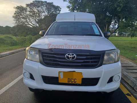 TOYOTA HILUX PICK UP SINGLE CAB - 2/6