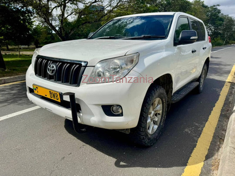 TOYOTA PRADO 150 - 2/6