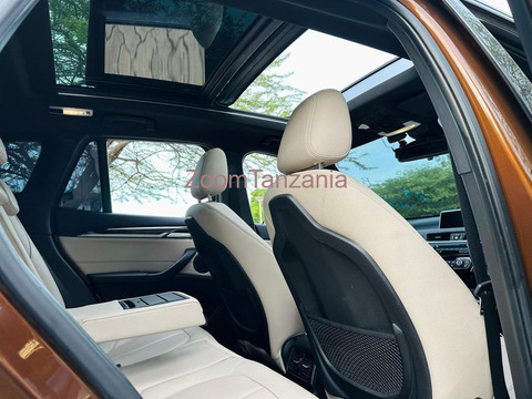 Bmw X1.      2018 - 6/6
