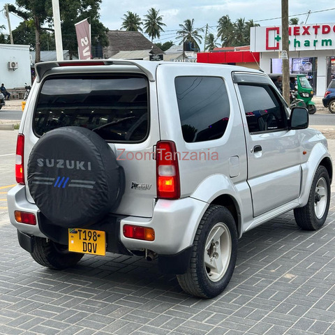 Jimny.         2006 - 2/6