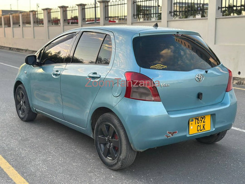Vitz.        2006 - 3/4