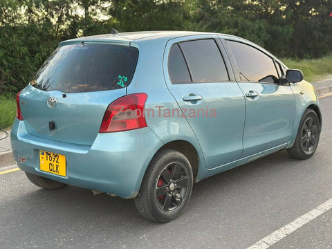 Vitz.        2006 - 4/4