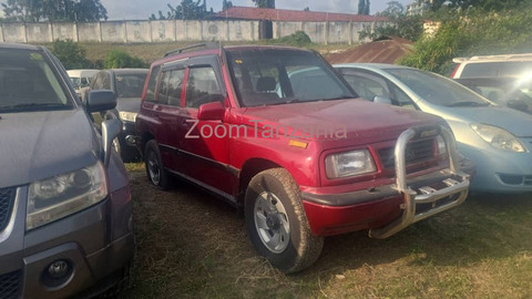Suzuki escudo.     1997 - 1/4