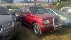 Suzuki escudo.     1997
