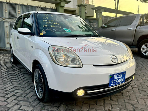 Mazda verisa.     2011 - 6/6
