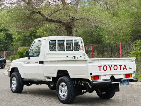 Hardtop single cabin.   2013 - 5/6