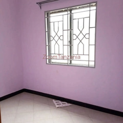2BEDROOM HOUSE FOR RENT
