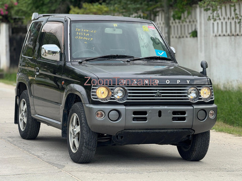 Pajero.  Mini.      2002 - 5/6