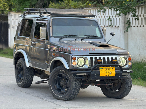 Jimny.        1995 - 4/6