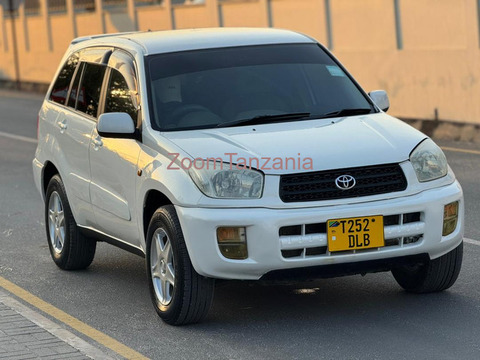 Rav 4.          2005 - 4/6