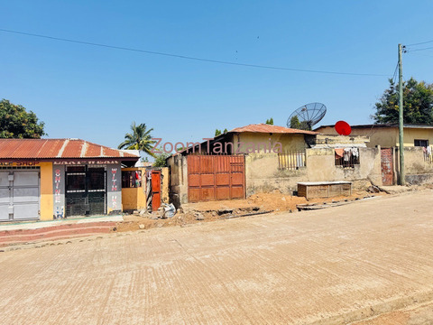 Nyumba ya kizamani inauzwa nyamanoro mwanza ( airport road ) - 4/4