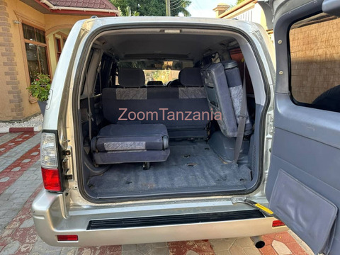 Toyota Prado - 5/6
