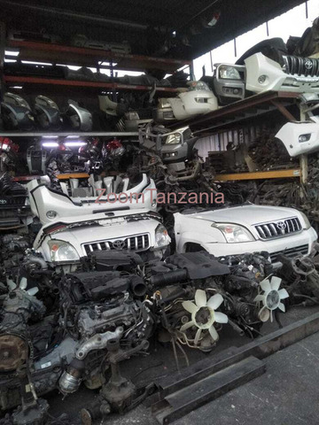 complete engine with gear box - 2/3