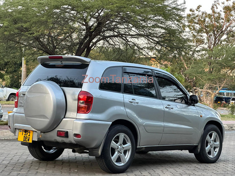 Rav 4.        2001 - 3/6