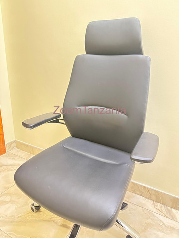 Best Quality Black Ergonomic Office Chair - 2/4