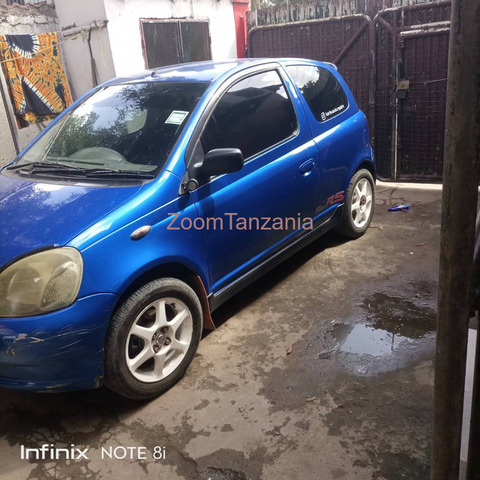 Vitz. RS.          2002 - 2/4