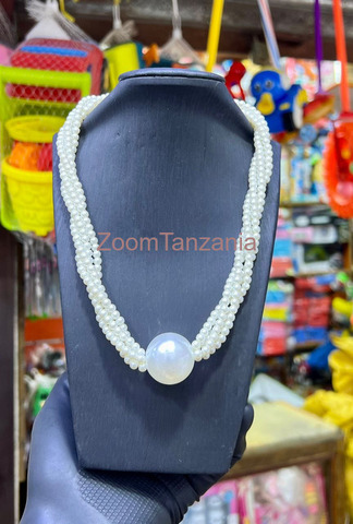 Pearl necklace - 5/6