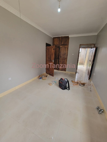 3BEDROOM HOUSE FOR RENT AT SAKINA-ARUSHA - 2/6