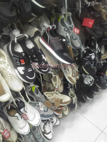 Men sneakers - 1/3