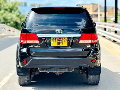 Fortuner.     2005 - 2/6