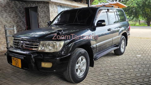 Landcruiser. Vxv8.       2003 - 4/5