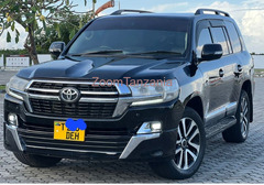 Toyota Land Cruiser V8 VXR